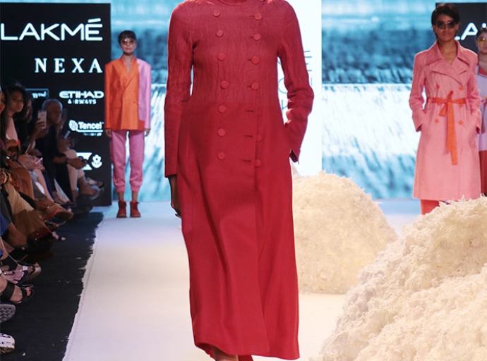 Rajesh Pratap Singh debuts at LFWXFDCI with a collaborative collection 